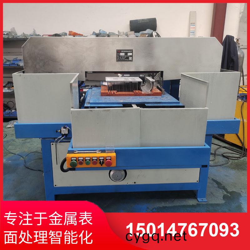 鋁材(cai)直紋(wen)拉絲機生産(chan)供(gong)應(ying)